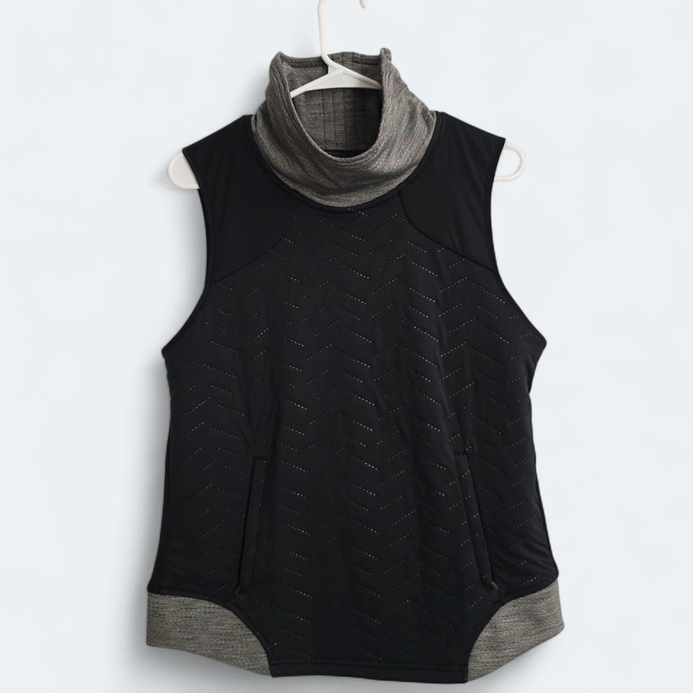UNDER ARMOUR Coldgear Reactor 3G Quilted Vest Medium  Turtleneck